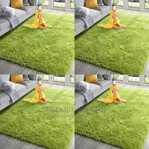 Green Center Carpet