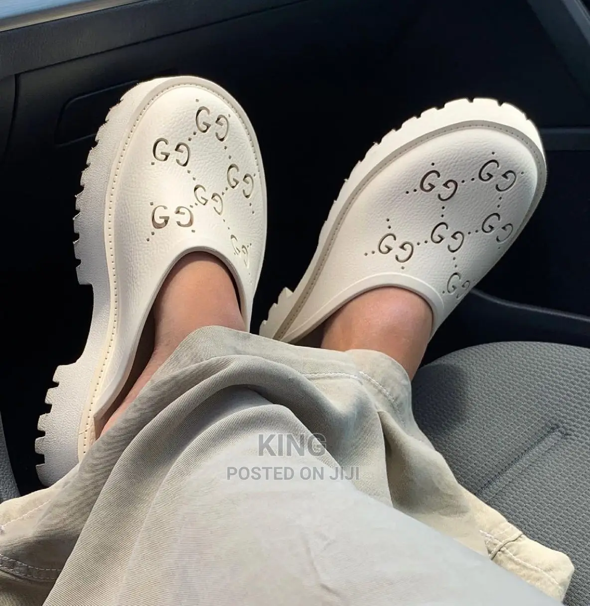 Gucci Black/White