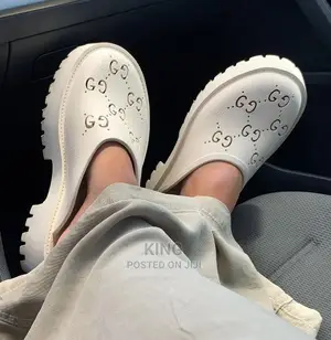 Gucci Black/White
