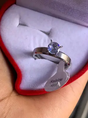 Engagement Rings Available at a Good and Affordable Price