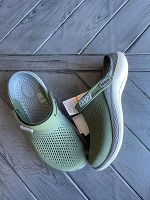 Crocs Leather