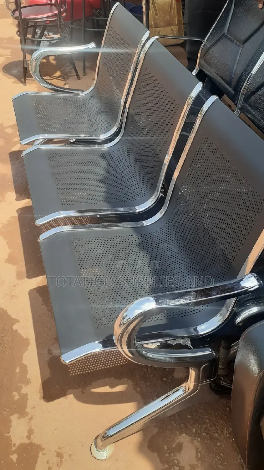 3 Seater Metalic Waiting Chair