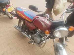 Bajaj Boxer 100 2017 Red