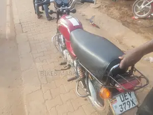 Bajaj Boxer 100 2018 Red
