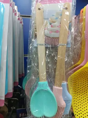 Cake Decorating Tools