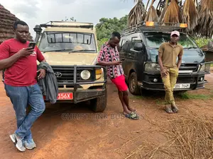Explore Uganda
