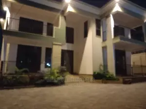 Furnished 5bdrm Duplex in Kira All Tarmack, Central Division for sale
