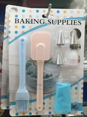 Cake Decorator