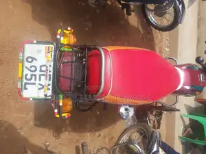 New Bajaj Boxer 100 2019 Red