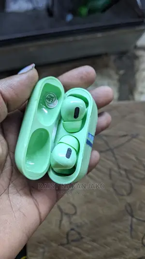 Pro3 Earpods Green