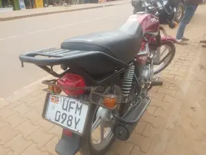 New TVS HLX 125 2022 Red