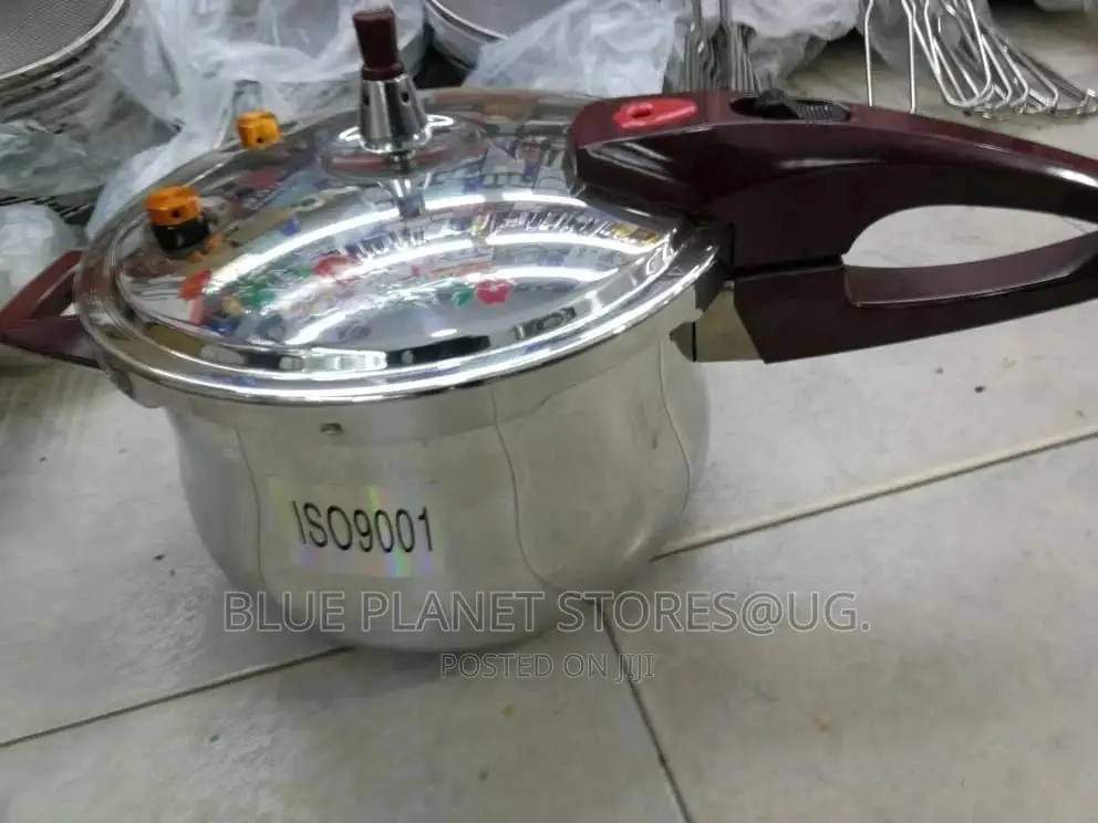 HALLA 5.5litres Ordinary Pressure Cookers \\ STAINLESS STEEL