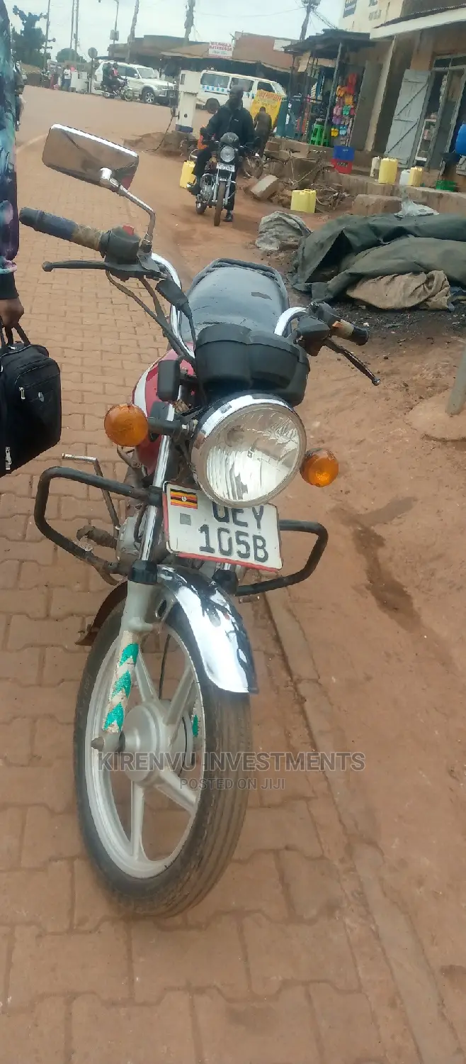 TVS HLX 125 2017 Red