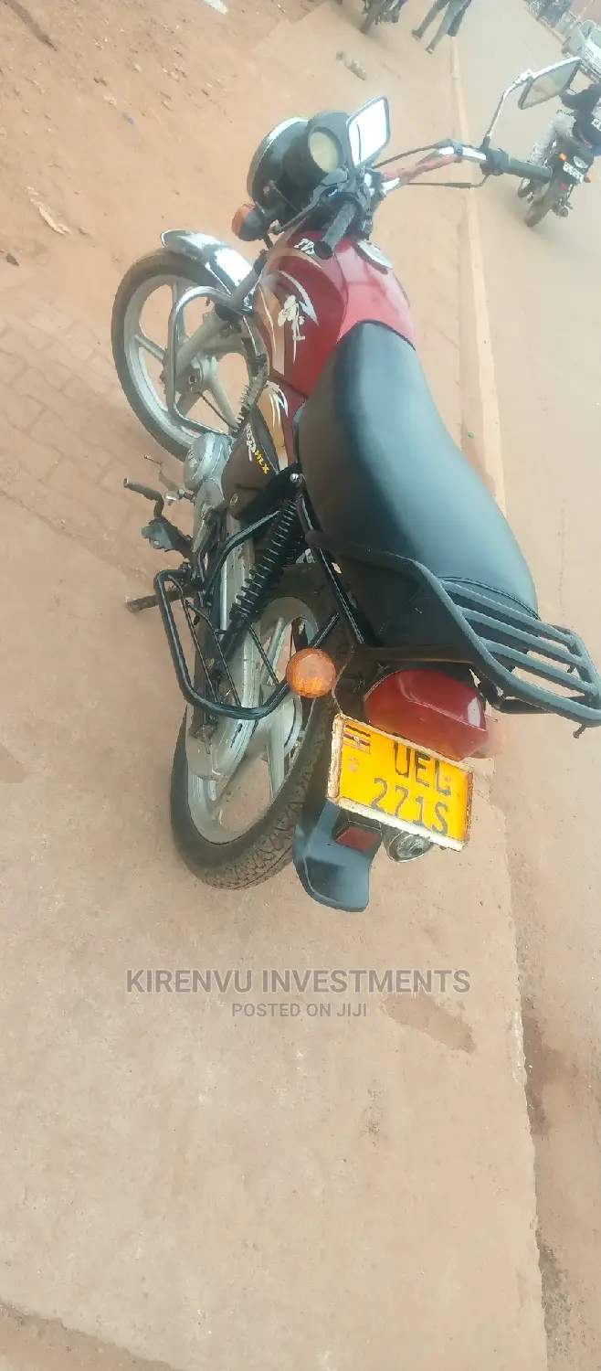 TVS Apache 180 RTR 2017 Red