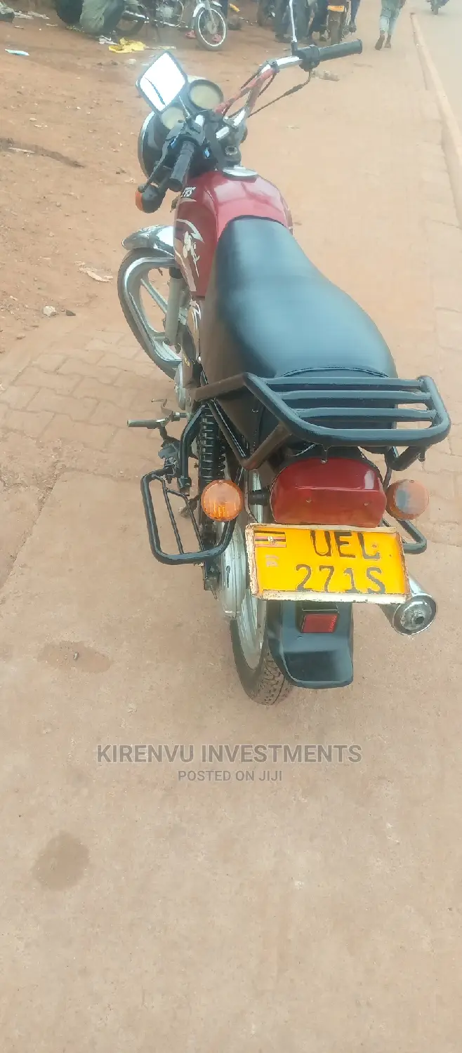 TVS Apache 180 RTR 2017 Red