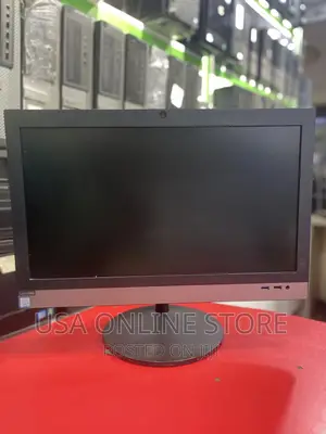 Desktop Computer Lenovo 4GB Intel Core I3 SSD 1T