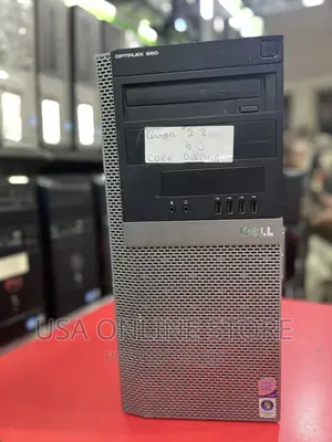 Desktop Computer Dell 2GB Intel Core 2 Quad HDD 250GB