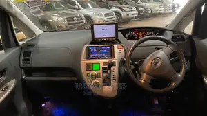 Toyota Ractis 1.5 AWD 2008 Silver