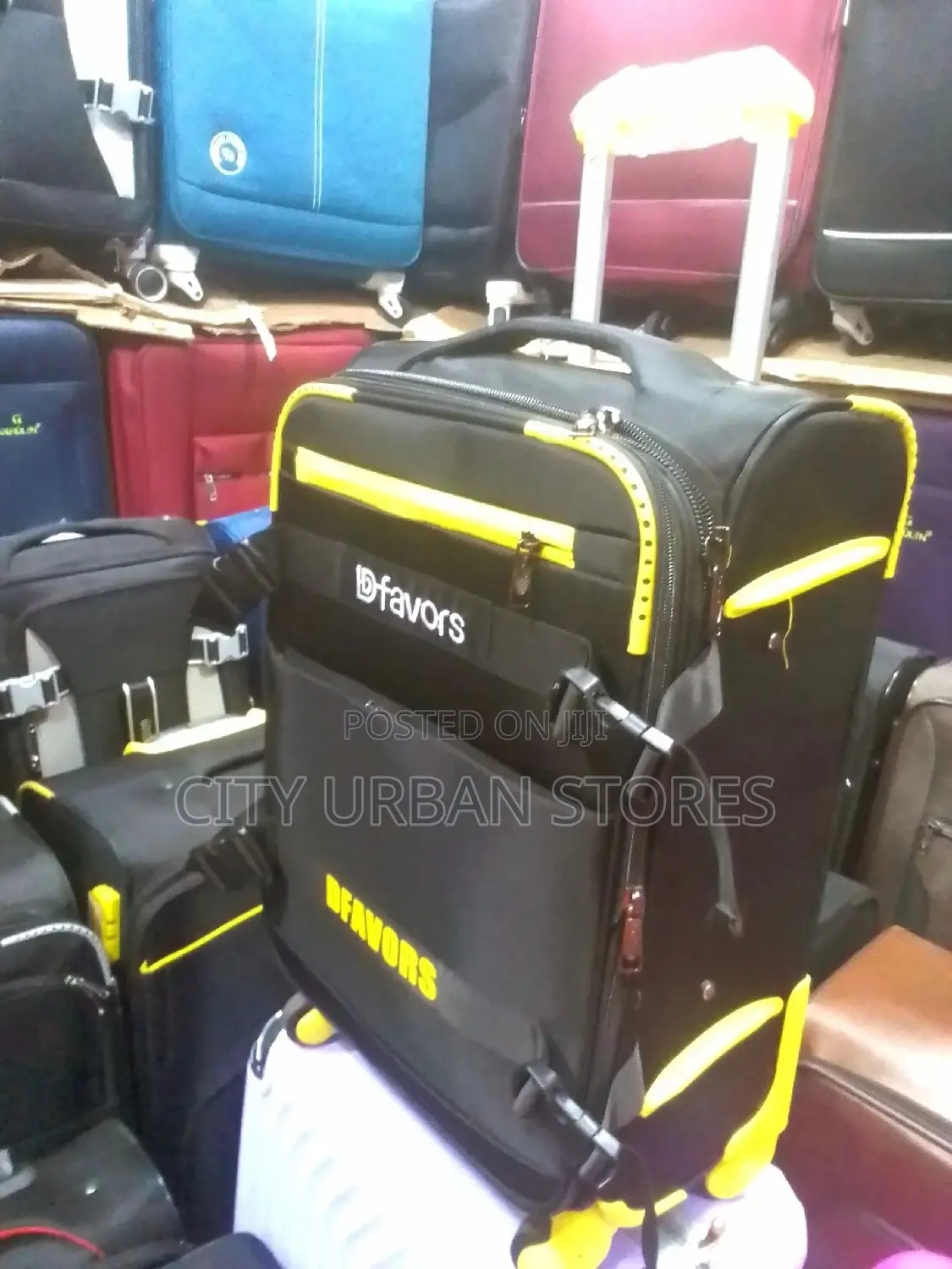 Dfavours Suitcase