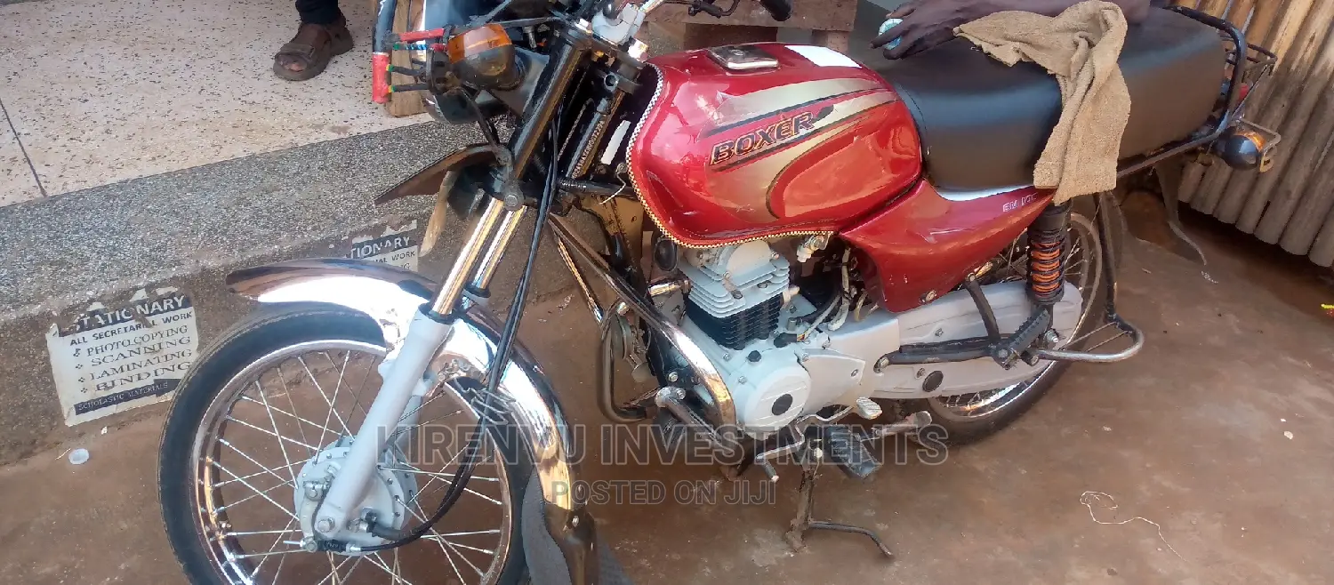 Bajaj Boxer 100 2018 Red