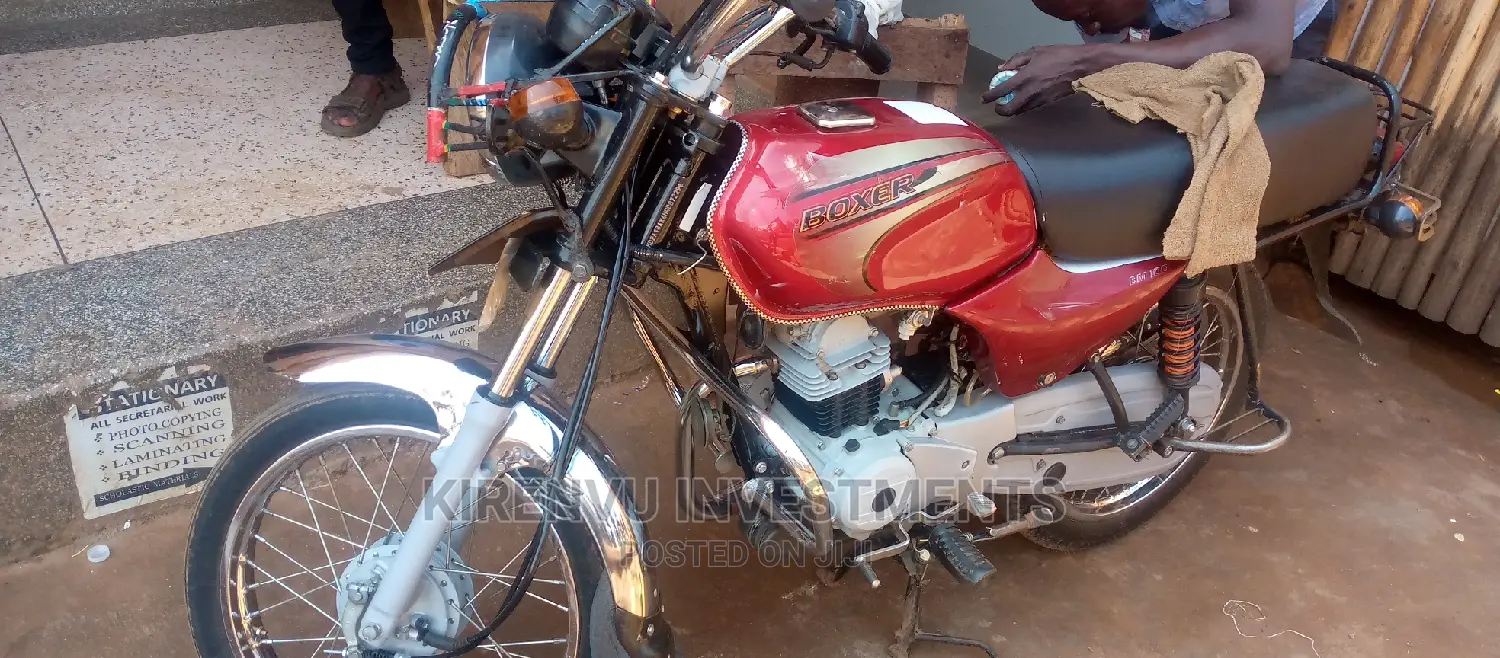 Bajaj Boxer 100 2018 Red