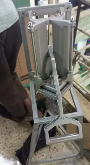 Chips Cutter