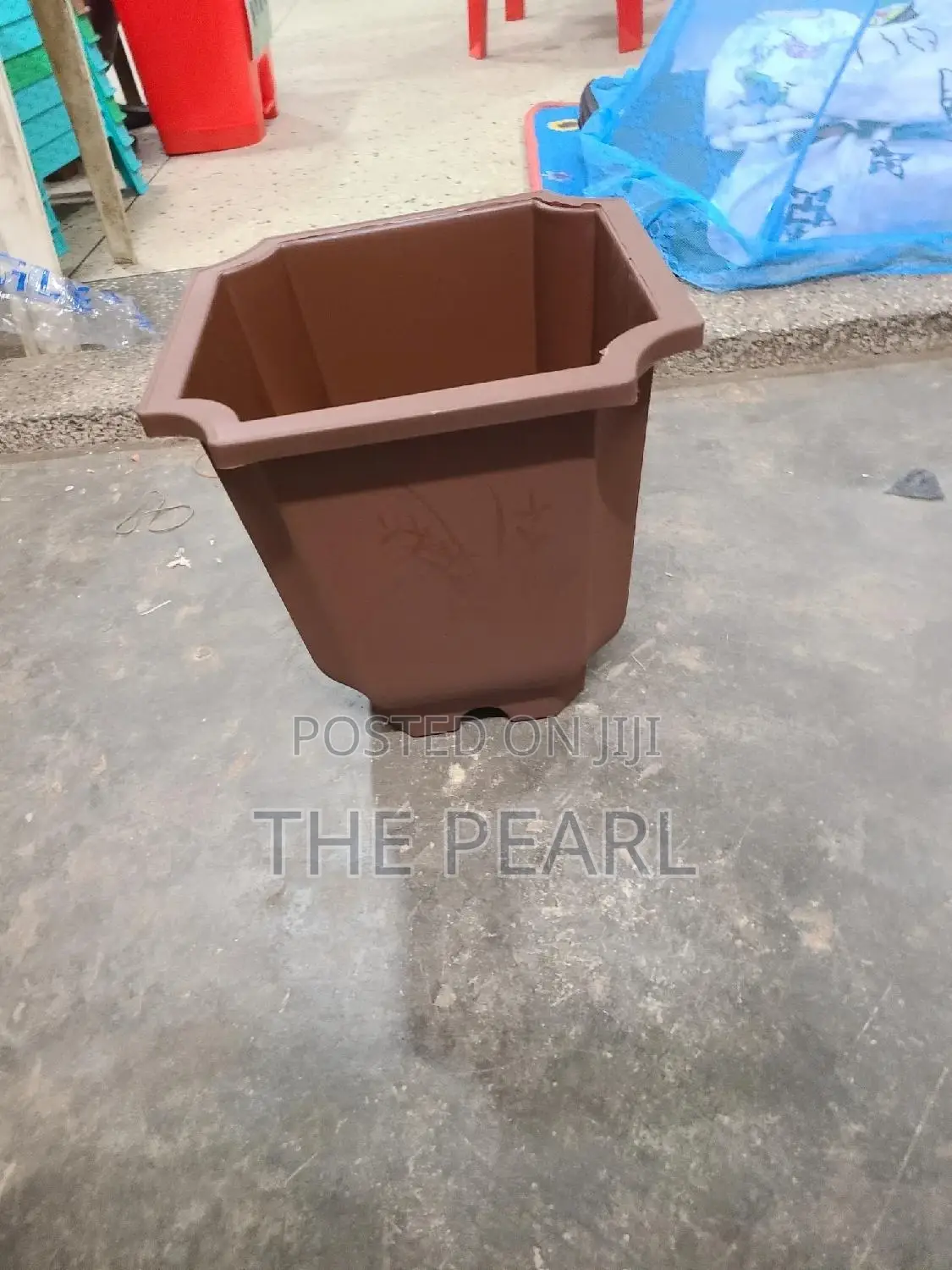 Plastic Flower Pot