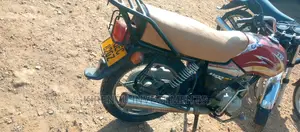 TVS Apache 180 RTR 2017 Red