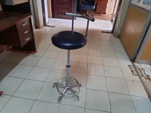 Simple Bar Stool Chair