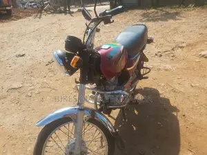 Bajaj Boxer 100 2017 Red