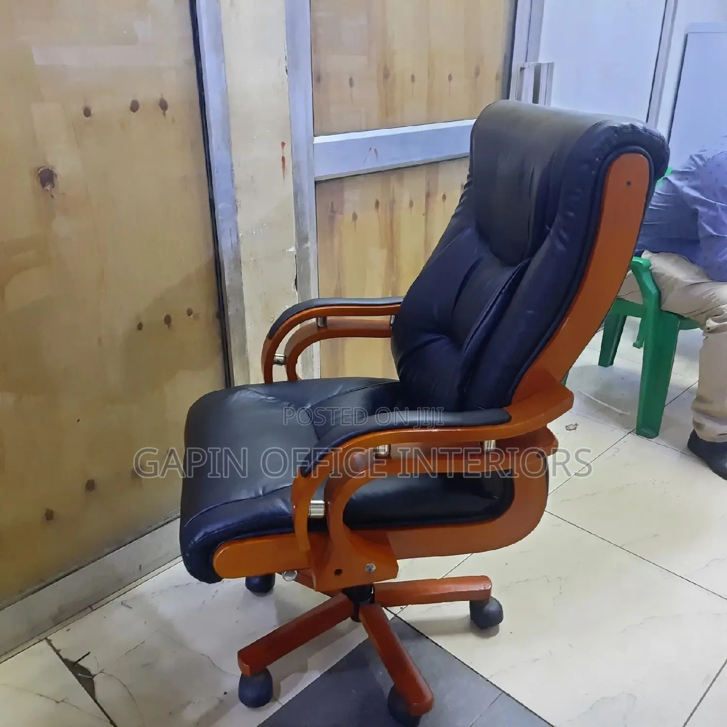 Executive Office Chair
