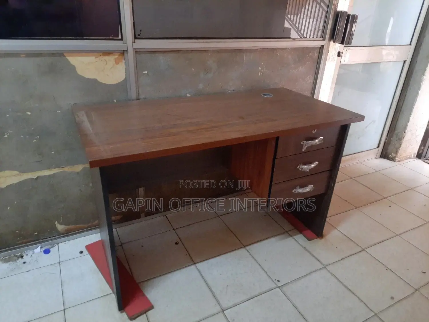 Brown Office Table (Brand New)