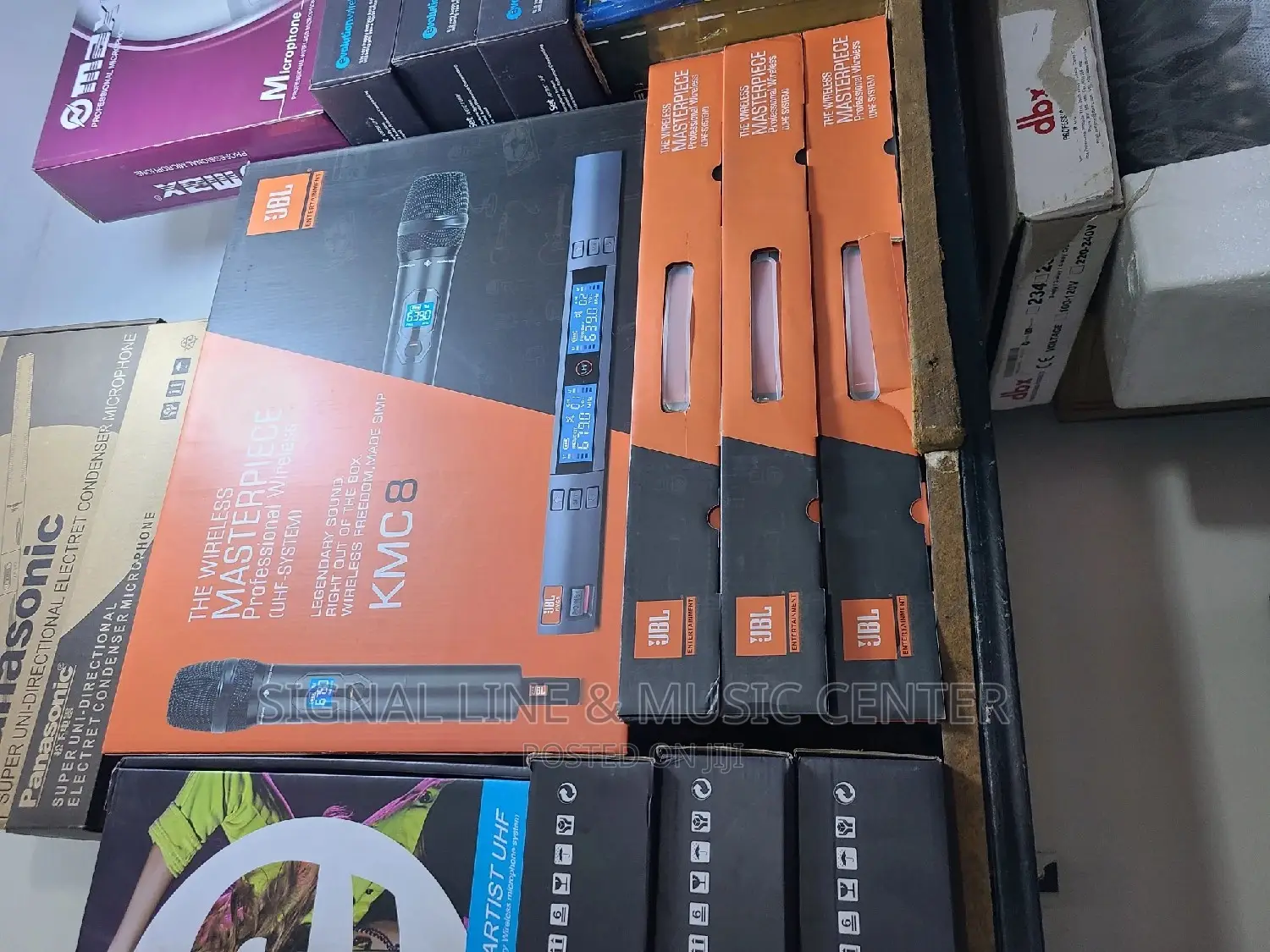 The Wireless Master Pice JBL Microphone KMC 8 Wireless