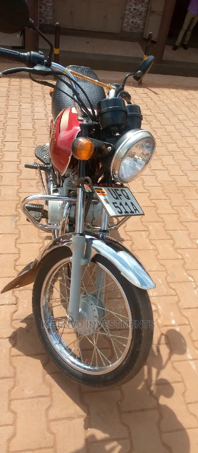 Bajaj Boxer 100 2018 Red