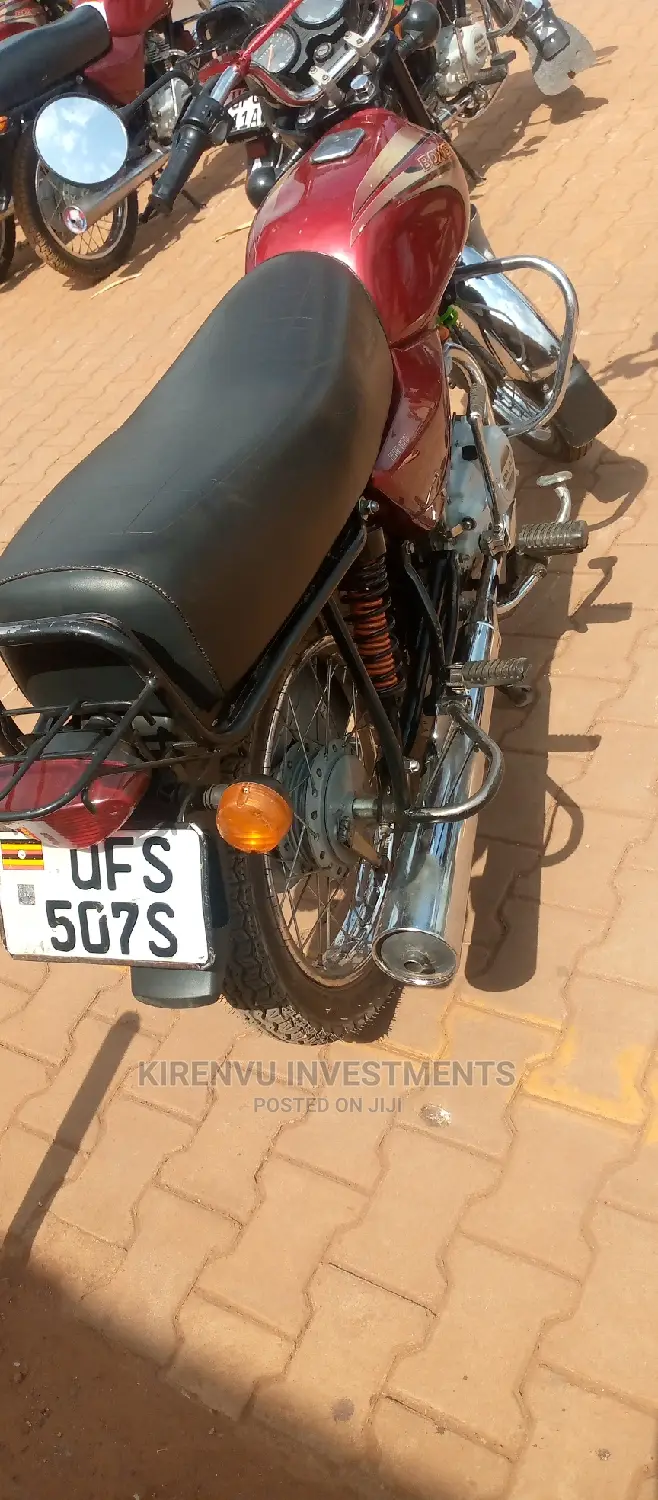 Bajaj Boxer 100 2018 Red