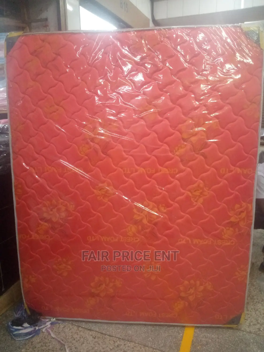 Crestfoam High Density.6x6x6.( Red)
