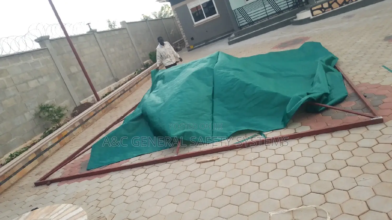 Car Shade Parking Robust Quality Resistant Weather Elements
