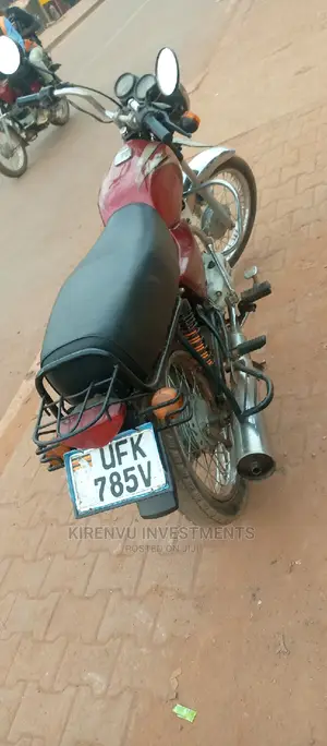 Bajaj Boxer 100 2018 Red