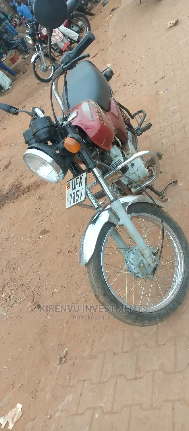 Bajaj Boxer 100 2018 Red
