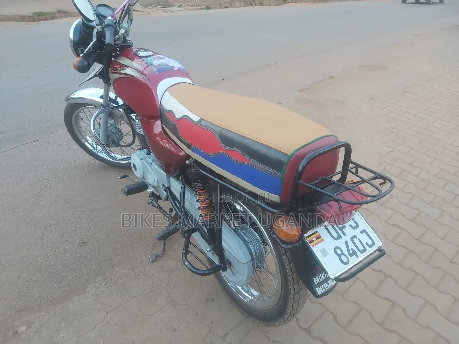 New Bajaj Boxer 100 2022 Red