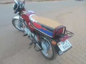 New Bajaj Boxer 100 2022 Red