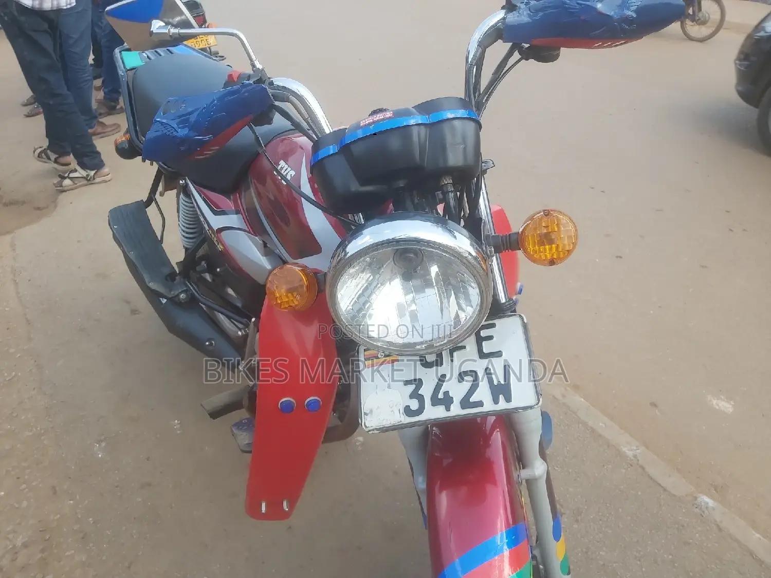 TVS HLX 125 2021 Red