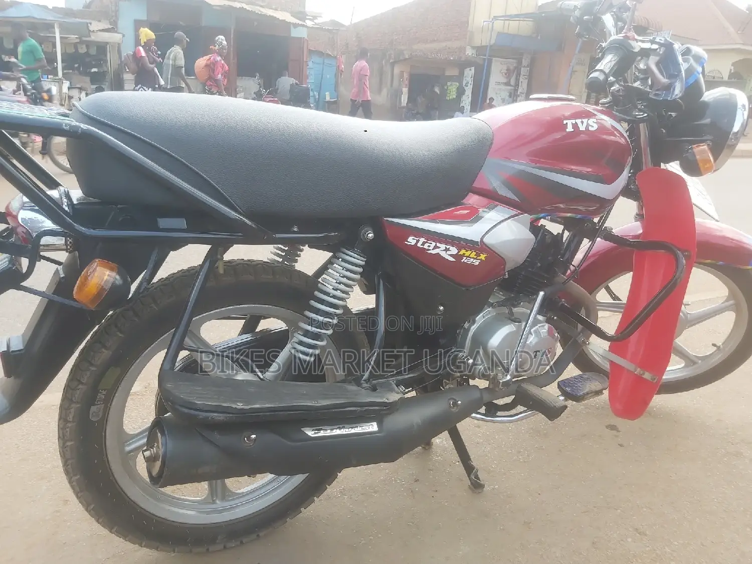 TVS HLX 125 2021 Red