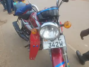 TVS HLX 125 2021 Red