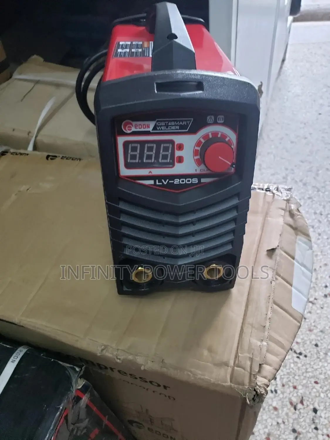 LV200 Welder