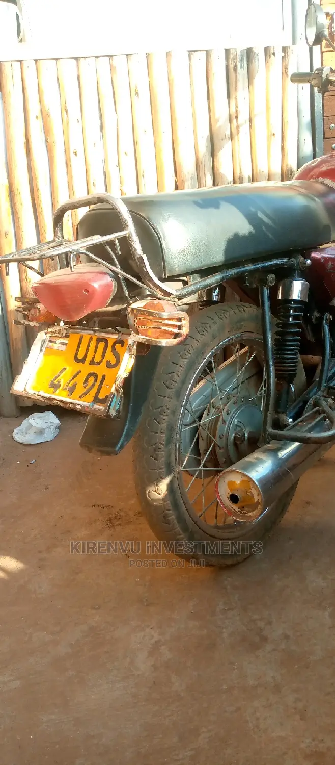 Bajaj Boxer 2015 Red