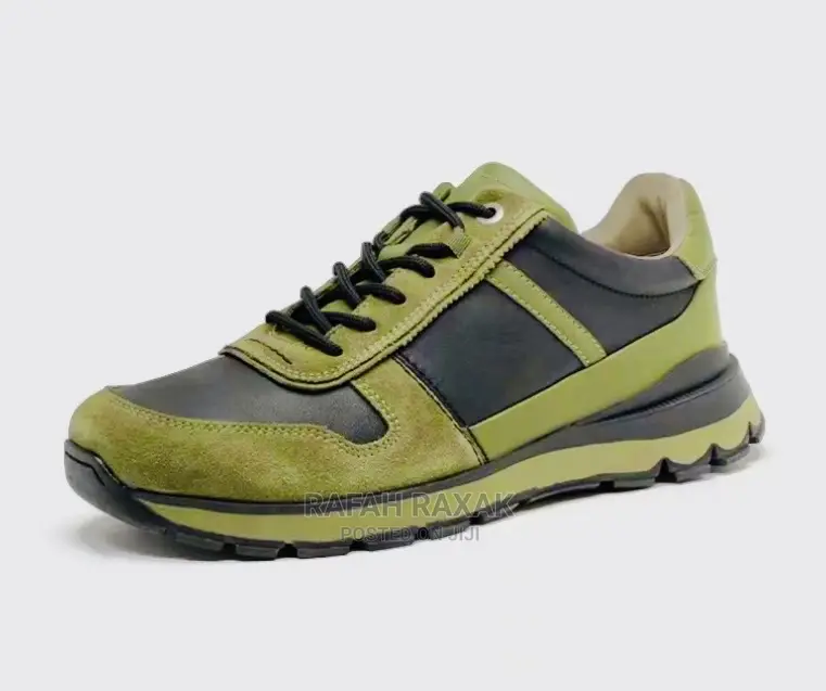 Original Clarks Green Sneaker