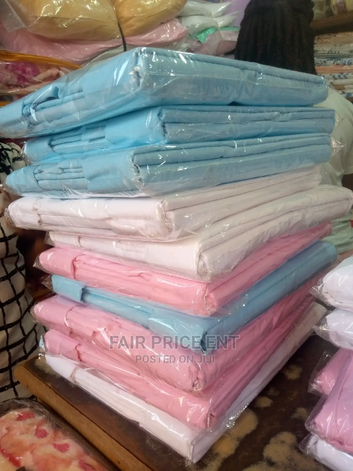 Pure Cotton Pink Plain Bedsheets.6x6.( Pink)