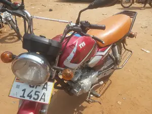 TVS HLX 125 2019 Red
