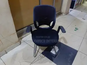 Visitor's Office Chair